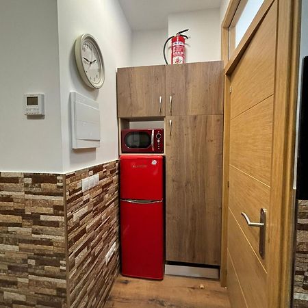 Apartamentos Deluxe Barajas Madrid Exterior foto