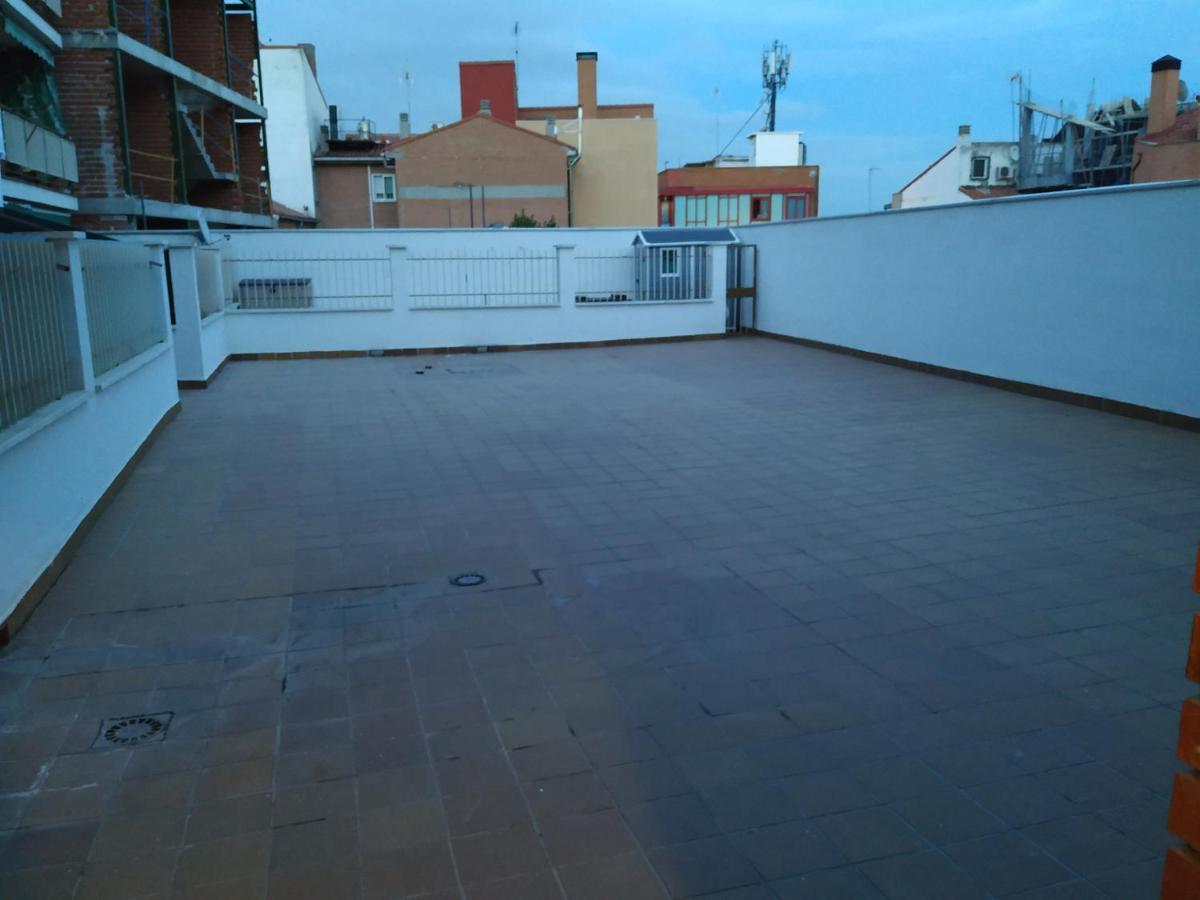 Apartamentos Deluxe Barajas Madrid Exterior foto